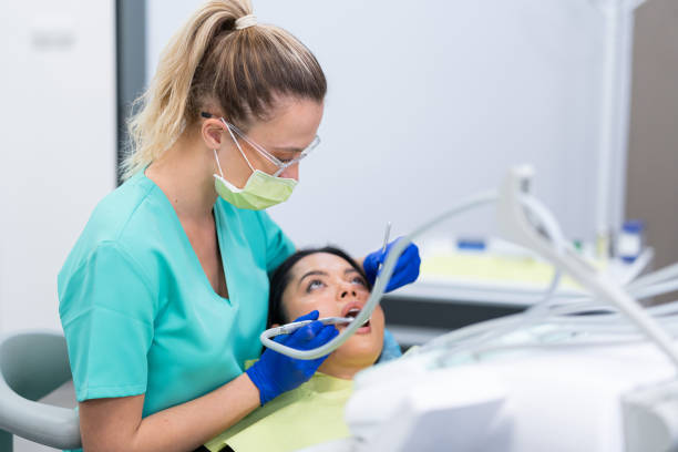 Best Emergency Broken Tooth Repair in Fruitville, FL